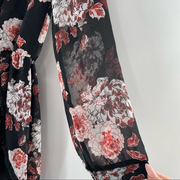 ASTR Romper - Picture 7 of 14